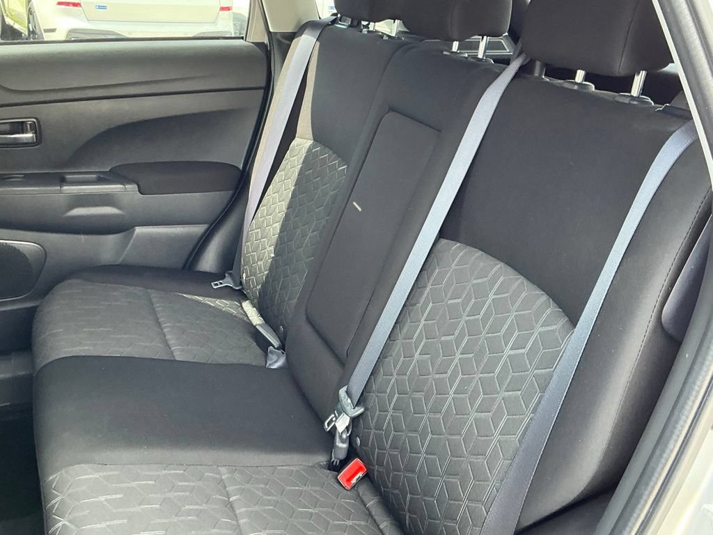 Used 2025 Mitsubishi Outlander Sport ES AWD/4WD image 27