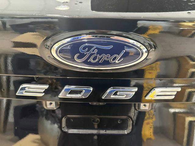 Certified 2022 Ford Edge ST-Line w/ Class II Trailer Tow Package image 35