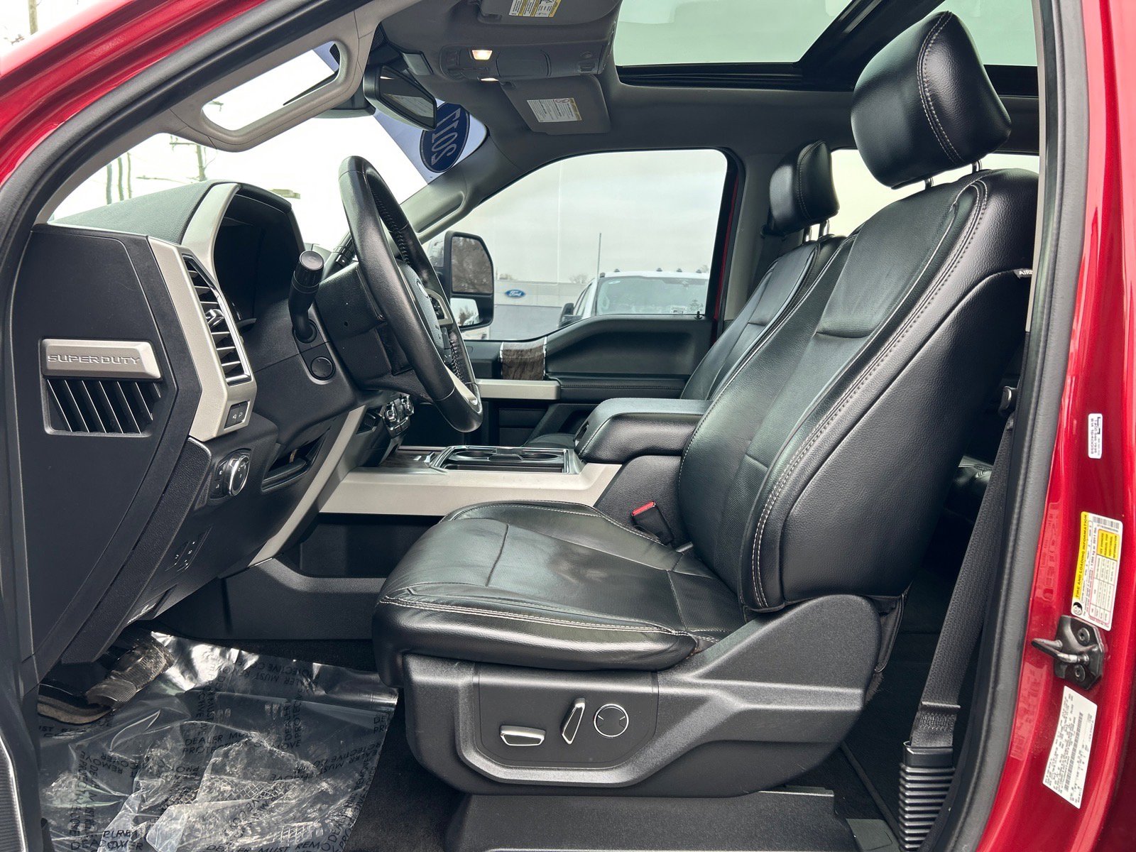 Certified 2017 Ford F250 Lariat w/ Lariat Ultimate Package image 9