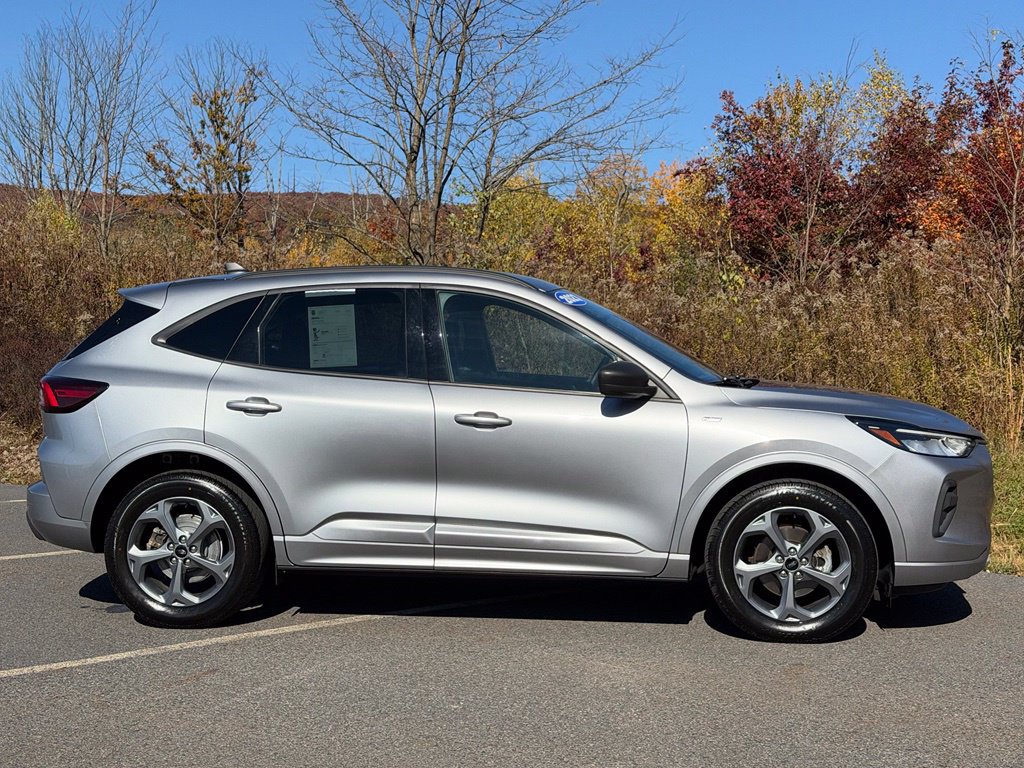 Certified 2023 Ford Escape ST-Line w/ Tech Pack #1 AWD/4WD image 30