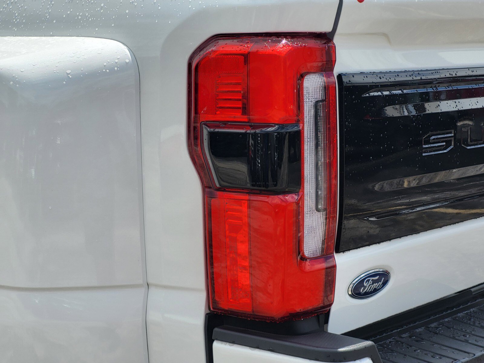 Certified 2025 Ford F350 Platinum AWD/4WD image 10