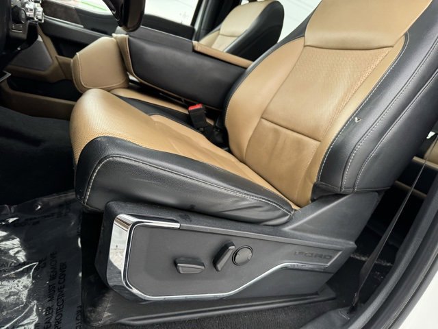 Certified 2023 Ford F350 Lariat w/ Chrome Package image 11