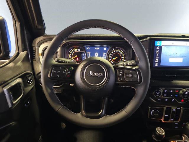 Used 2025 Jeep Wrangler Unlimited Sport AWD/4WD image 17