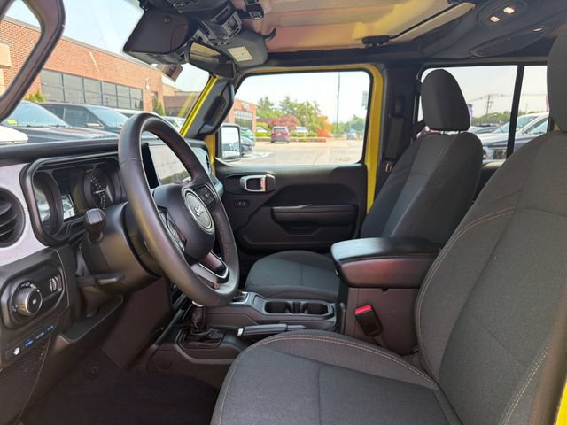 Used 2024 Jeep Wrangler Unlimited AWD/4WD image 11