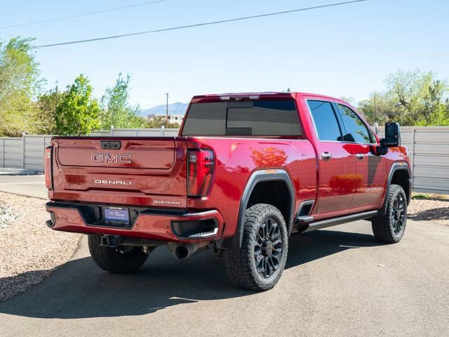 Used 2024 GMC Sierra 2500 Denali w/ Technology Package AWD/4WD image 4