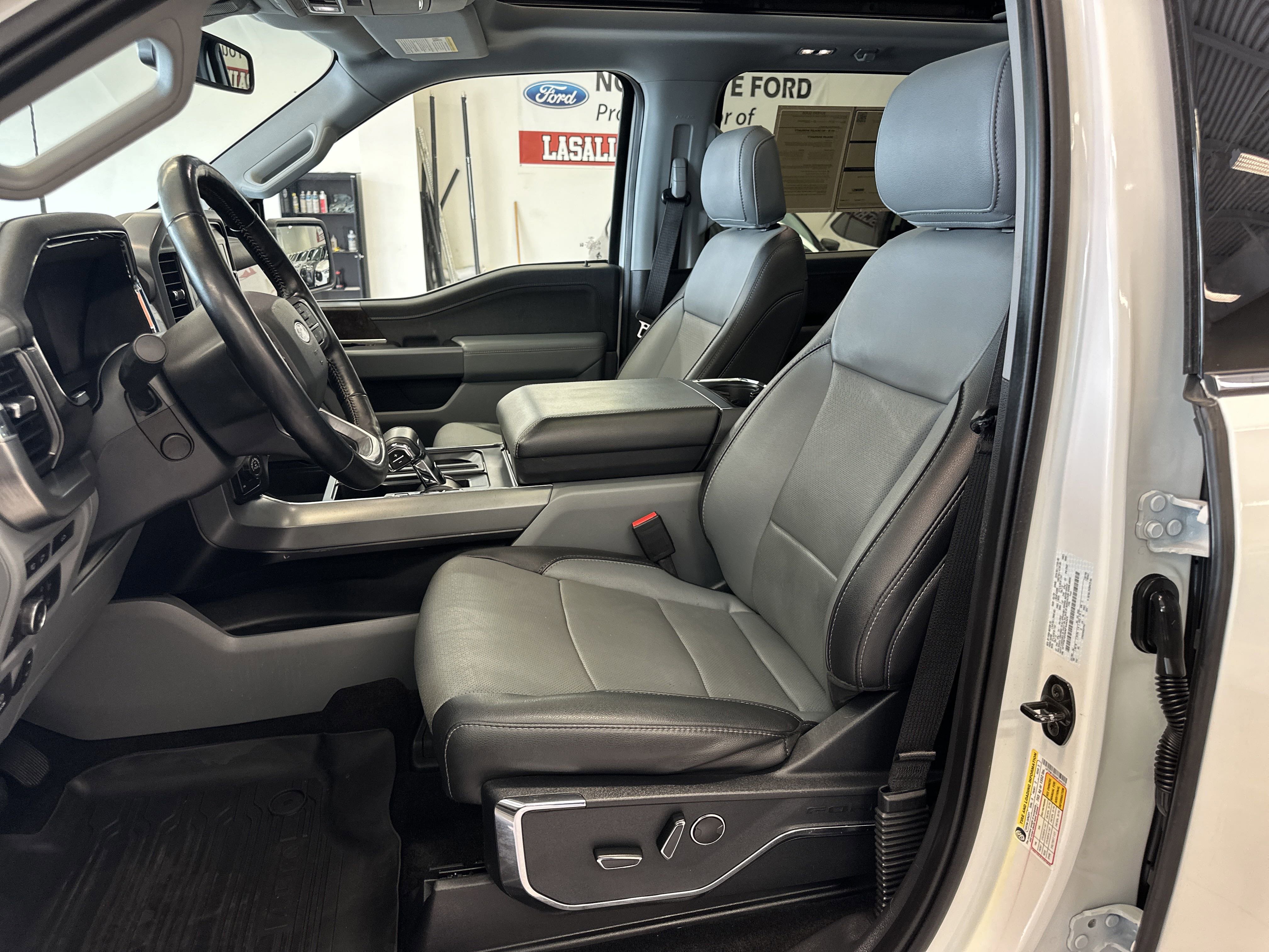 Certified 2022 Ford F150 Lariat w/ Equipment Group 502A High image 14