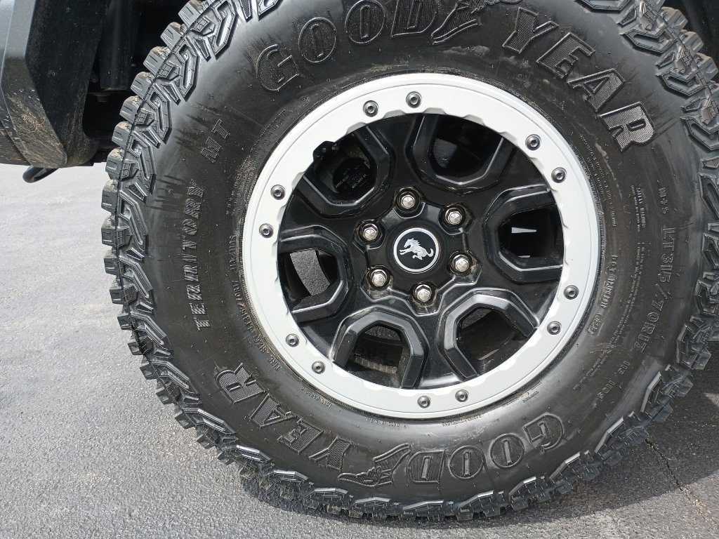 Certified 2023 Ford Bronco Badlands w/ Sasquatch Package AWD/4WD image 31