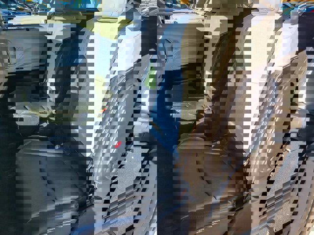 Used 2025 Toyota Sienna XSE image 18