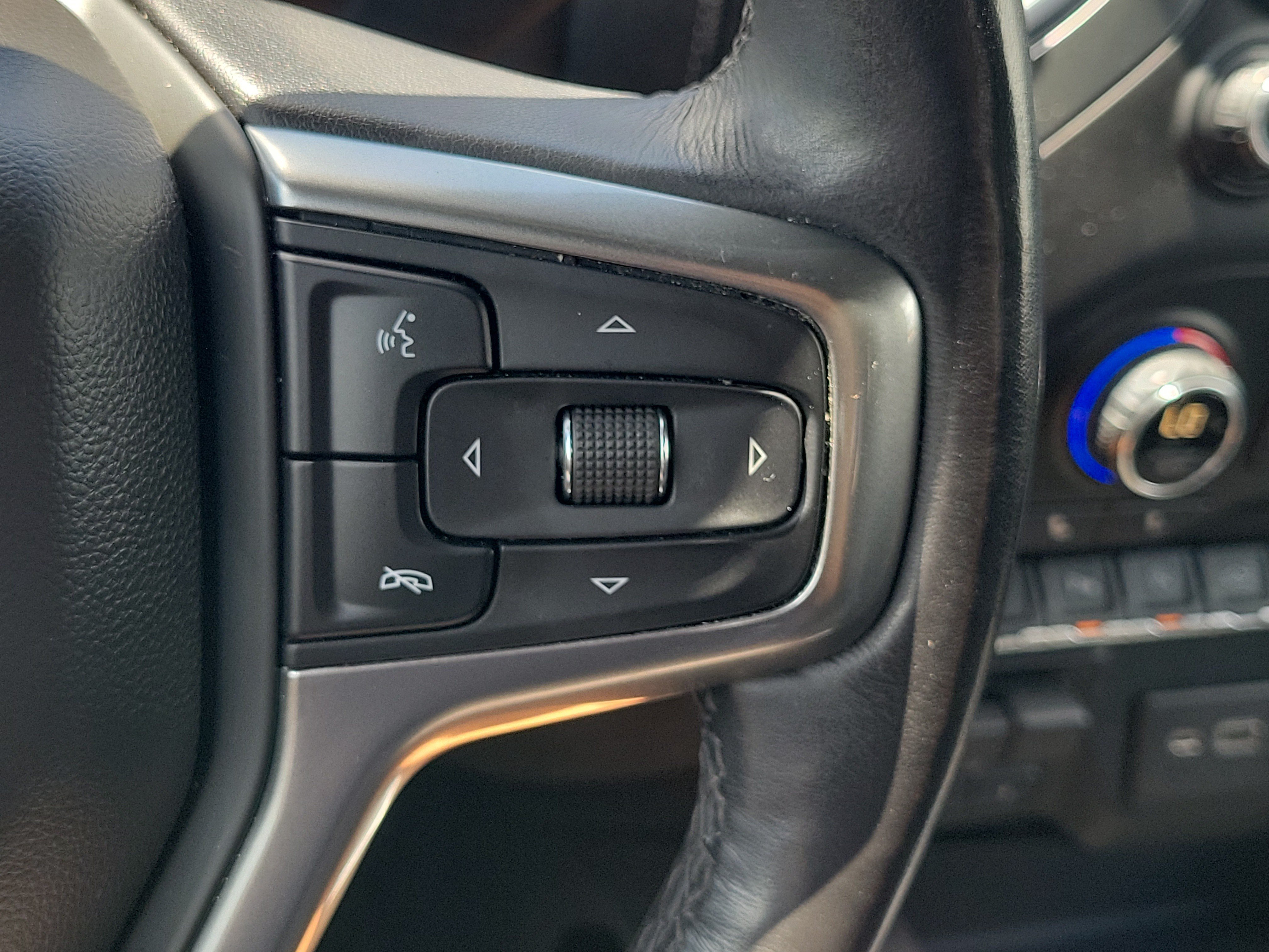 Used 2020 Chevrolet Silverado 1500 LT Trail Boss AWD/4WD image 24