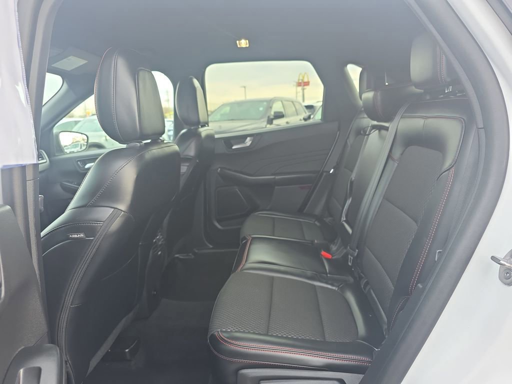 Certified 2023 Ford Escape ST-Line w/ Tech Pack #1 AWD/4WD image 33