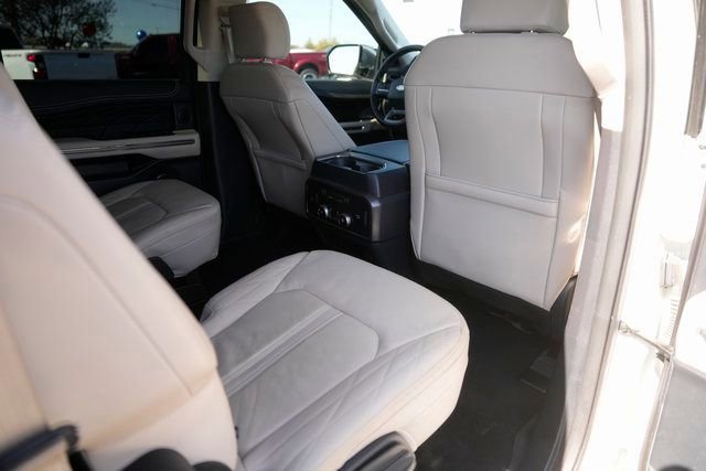 Certified 2024 Ford Expedition Max Platinum image 17