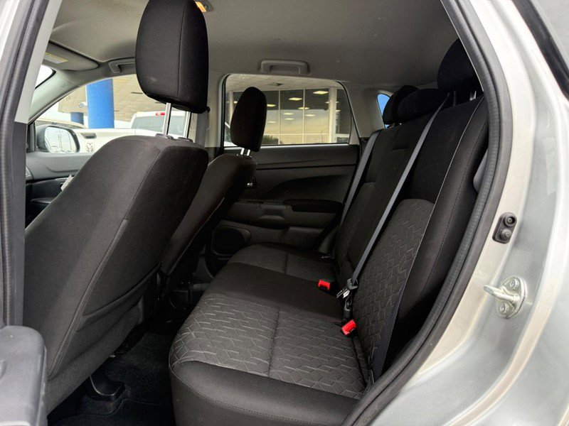 Used 2023 Mitsubishi Outlander Sport ES image 10