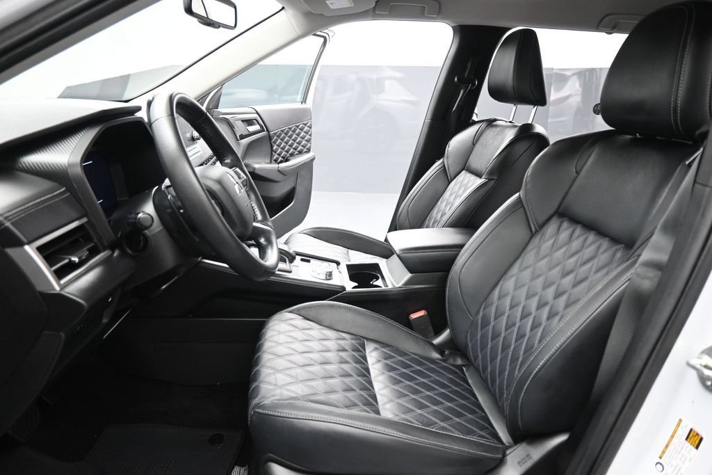 Used 2024 Mitsubishi Outlander SEL FWD image 9