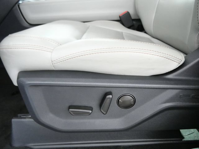 Certified 2025 Ford Expedition Active AWD/4WD image 15