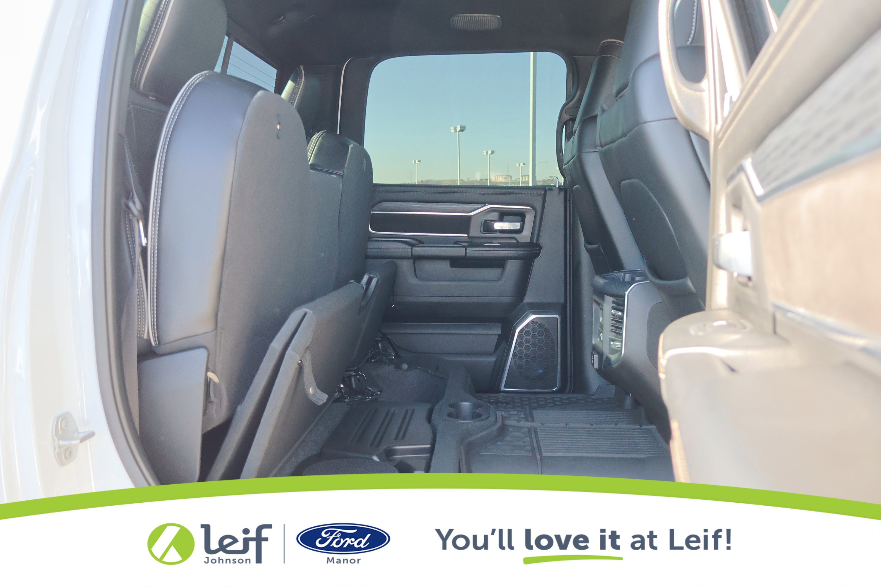 Used 2023 RAM 2500 Laramie w/ Night Edition image 32