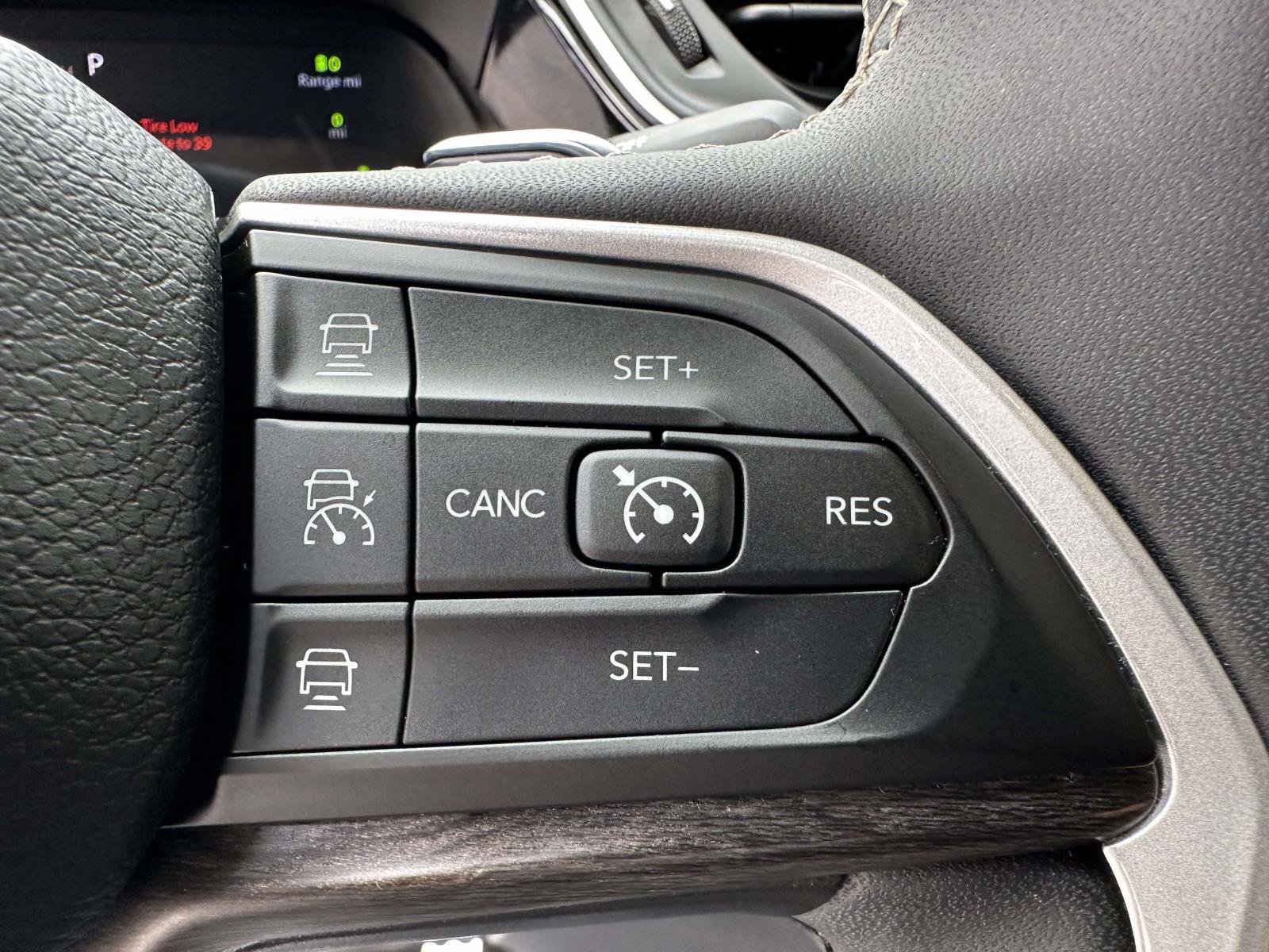 Used 2022 Jeep Grand Cherokee Limited 4xe AWD/4WD image 16