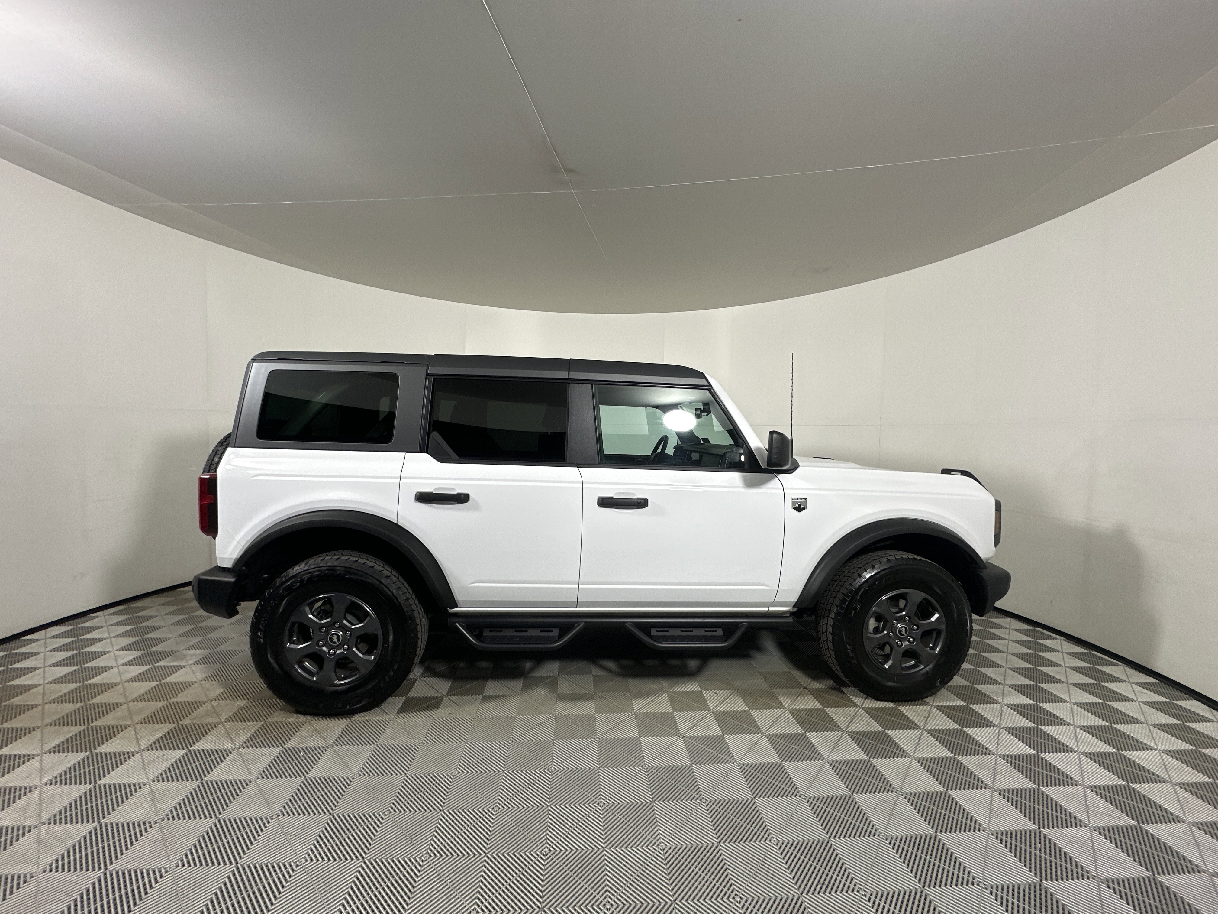 Certified 2024 Ford Bronco Big Bend AWD/4WD image 8