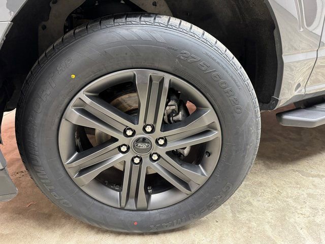 Certified 2021 Ford F150 XLT w/ Equipment Group 302A High image 30