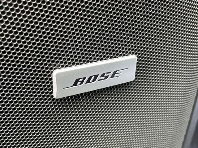 Used 2024 Chevrolet Suburban Premier image 18