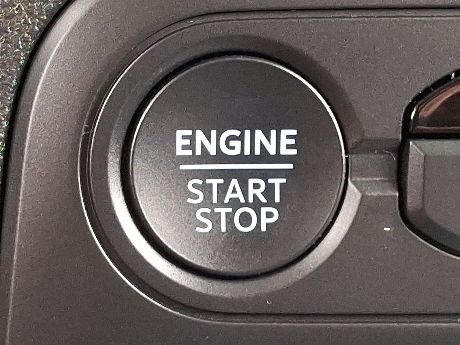 Certified 2025 Ford Bronco Sport Outer Banks w/ Outer Banks Tech Package+ AWD/4WD image 23