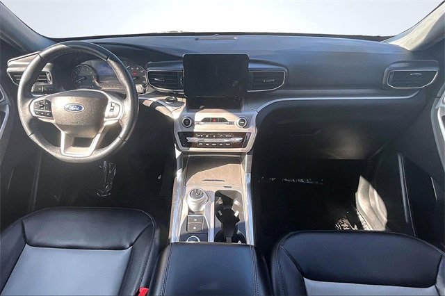 Certified 2022 Ford Explorer XLT w/ Equipment Group 202A image 16