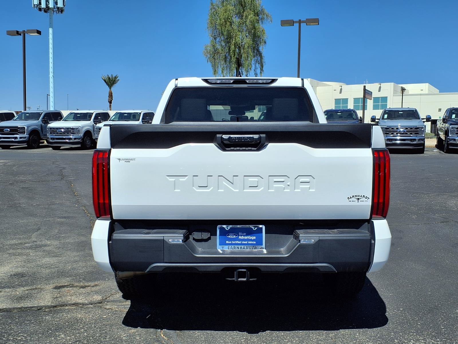 Used 2022 Toyota Tundra SR5 w/ SR5 Premium Package RWD image 5