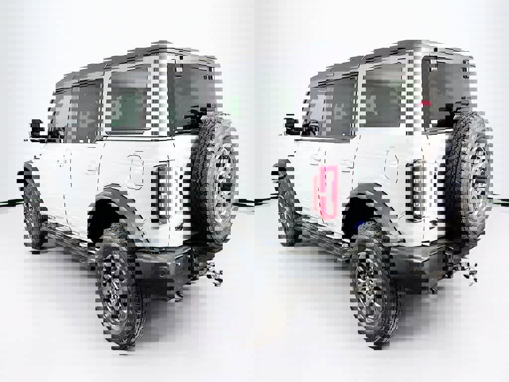 Certified 2021 Ford Bronco Outer Banks w/ Sasquatch Package image 3