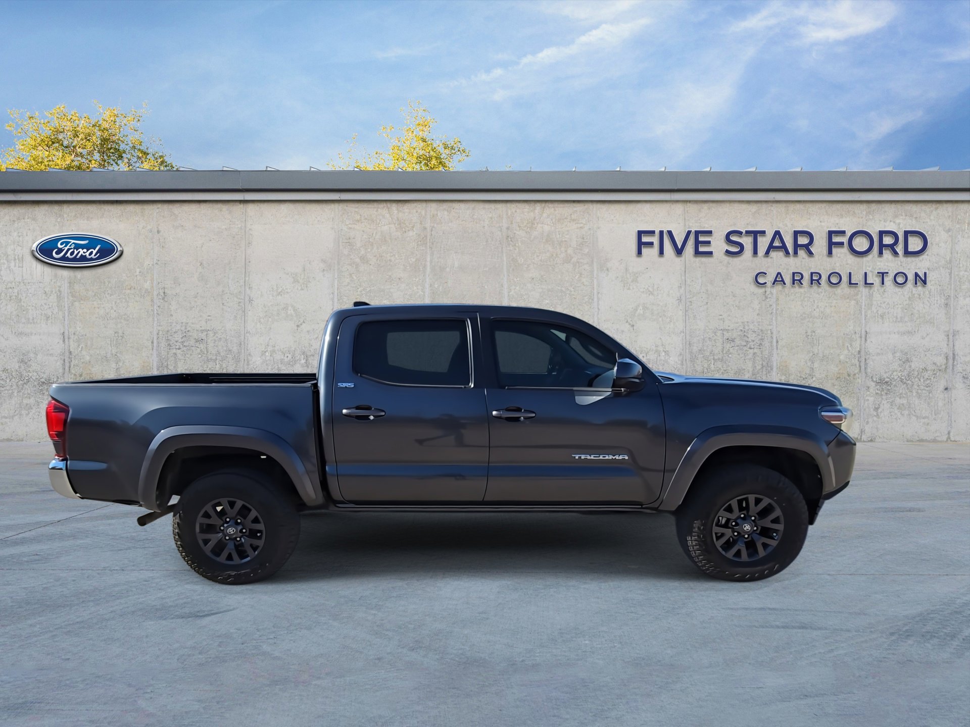 Used 2021 Toyota Tacoma SR5 image 10