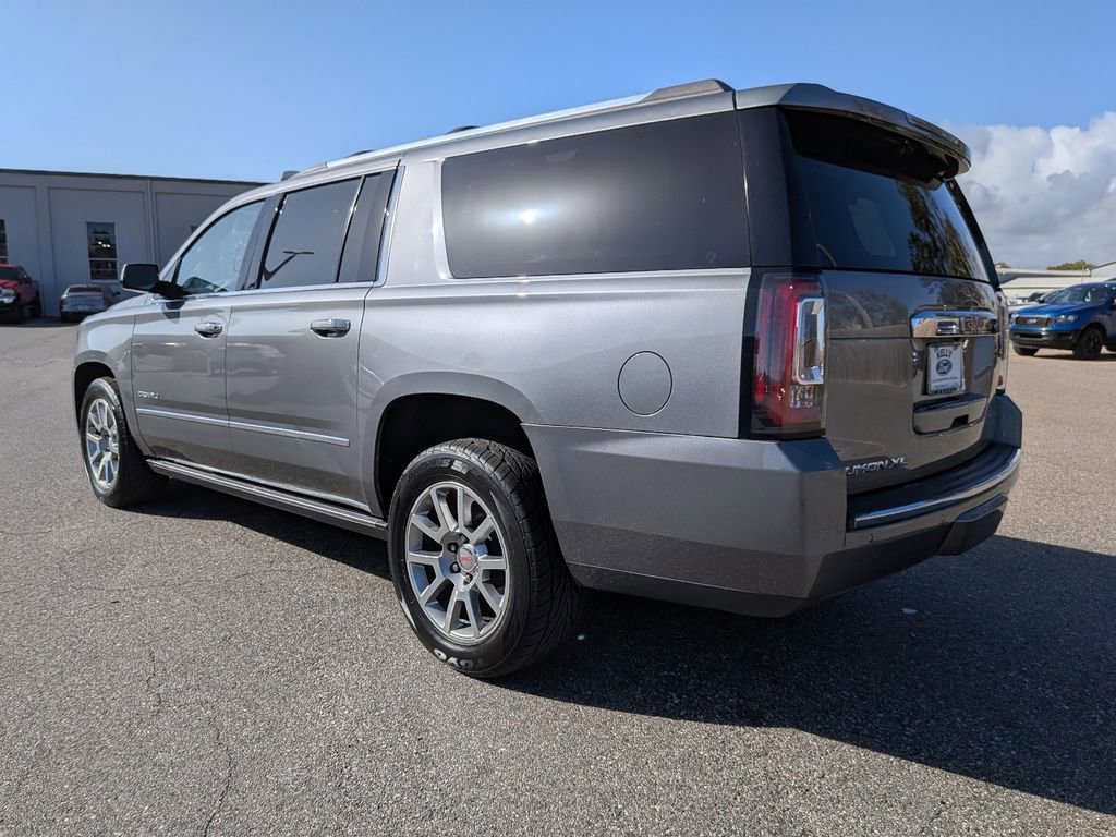 Used 2020 GMC Yukon XL Denali w/ Open Road Package image 8