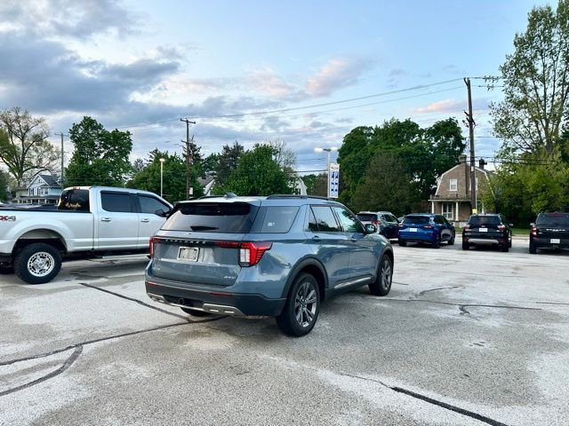 Certified 2025 Ford Explorer Active w/ Active Comfort Package AWD/4WD image 7