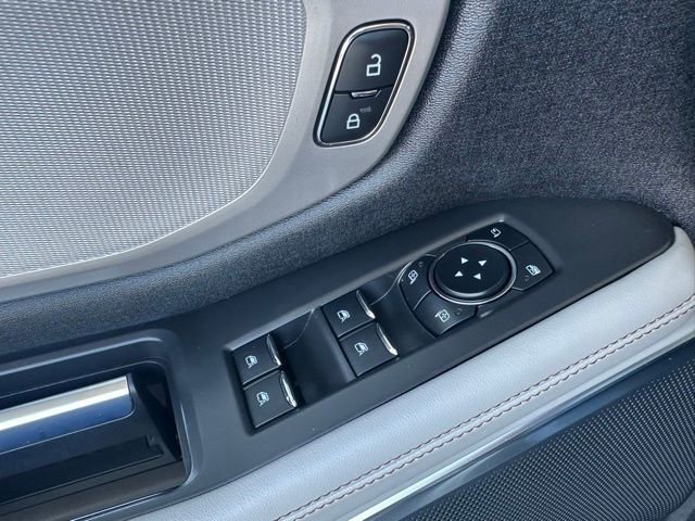 Certified 2025 Ford Expedition Active image 33