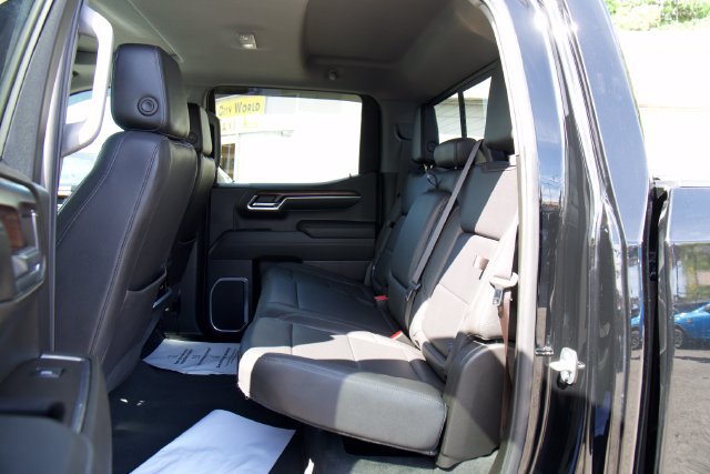 Used 2024 GMC Sierra 1500 SLT w/ SLT Convenience Package AWD/4WD image 32