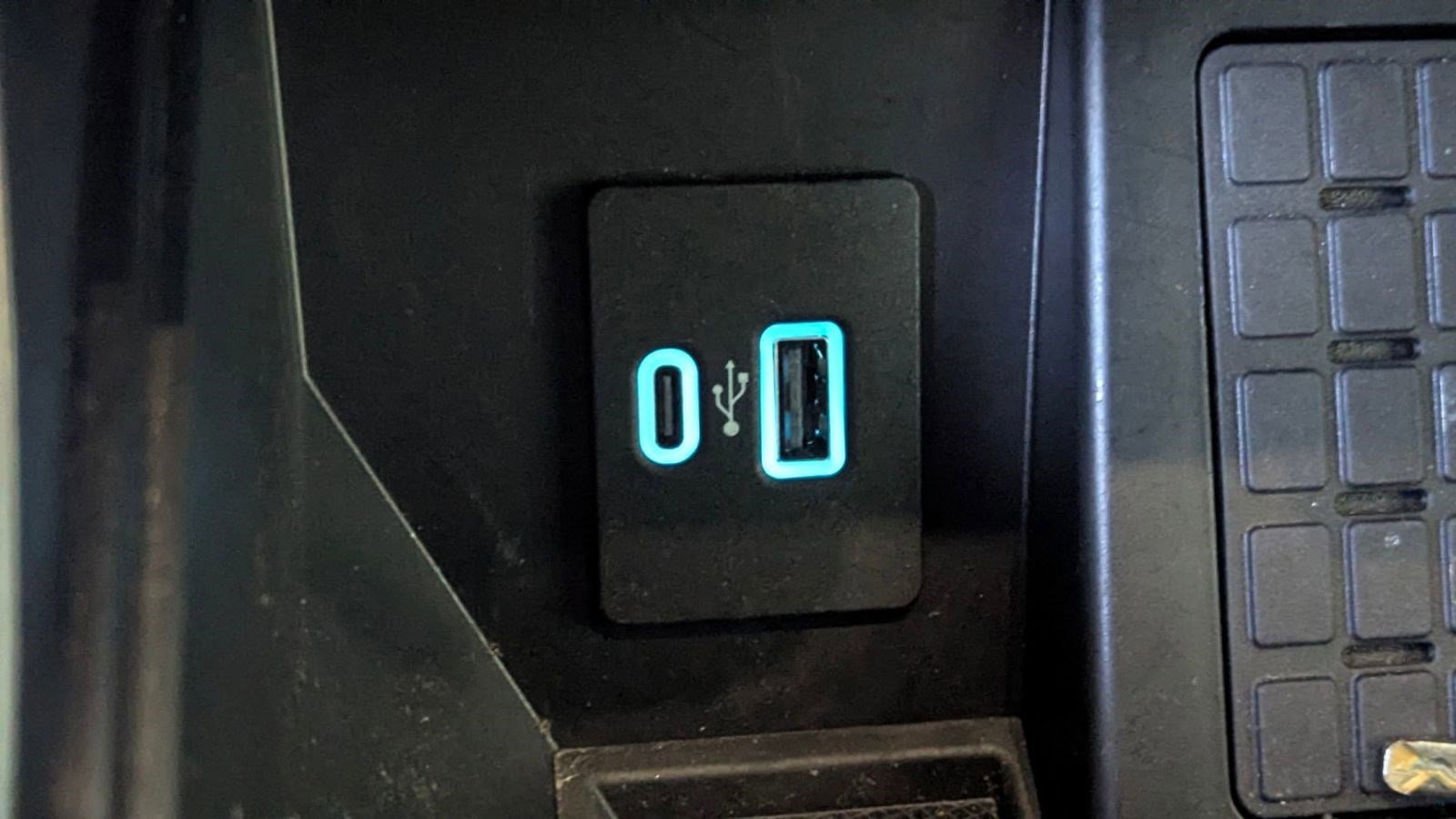 Certified 2023 Ford F150 Tremor w/ Equipment Group 402A High image 29