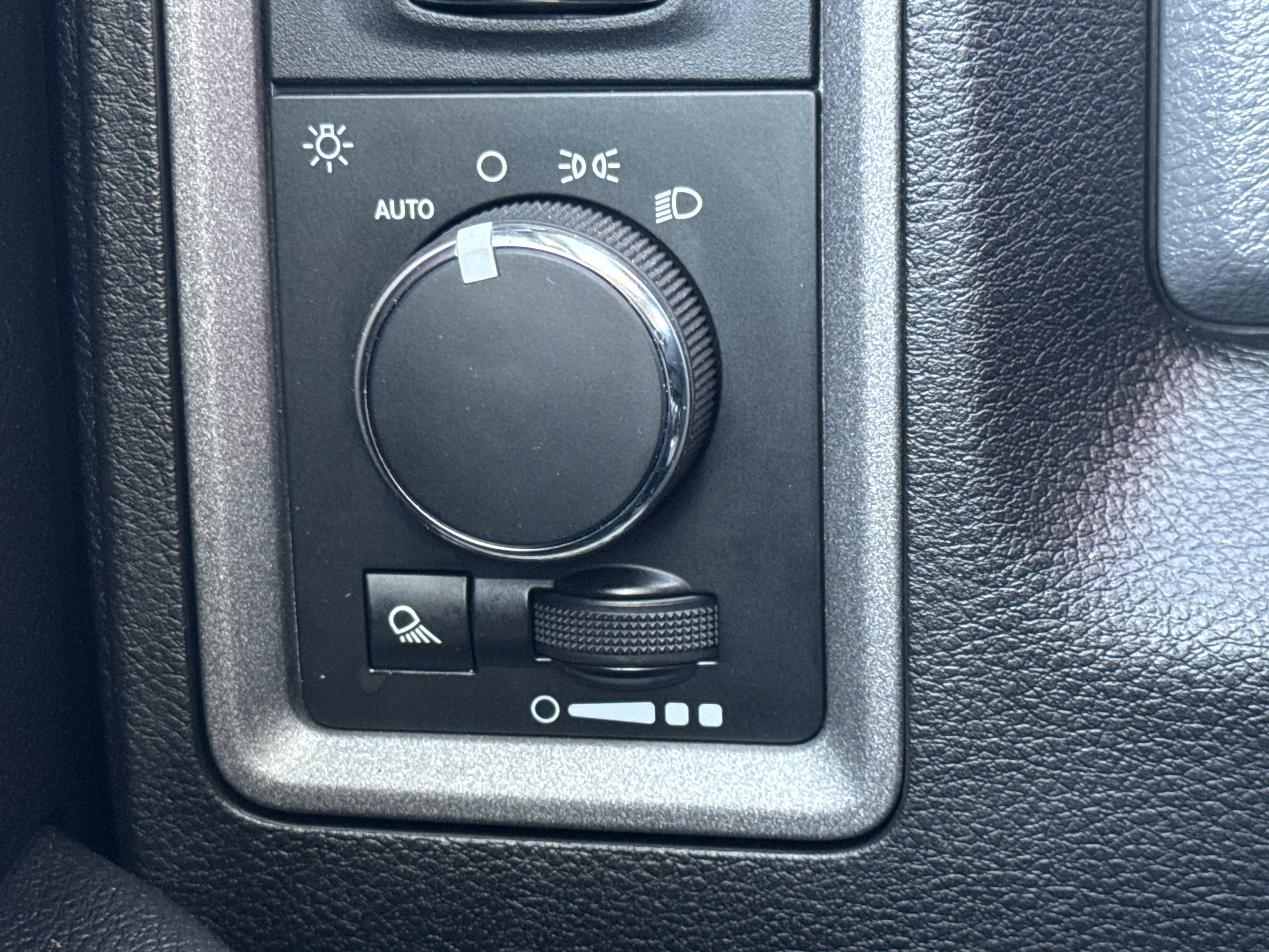 Used 2020 RAM 1500 Tradesman image 21