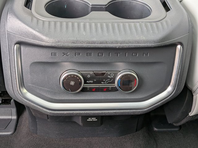 Certified 2025 Ford Expedition Platinum w/ Driver's Package AWD/4WD image 34