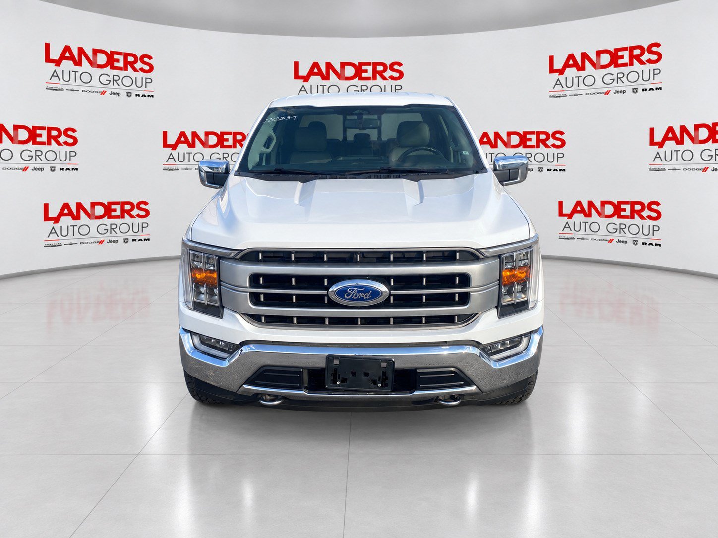 Certified 2021 Ford F150 Lariat w/ Max Trailer Tow Package AWD/4WD image 2