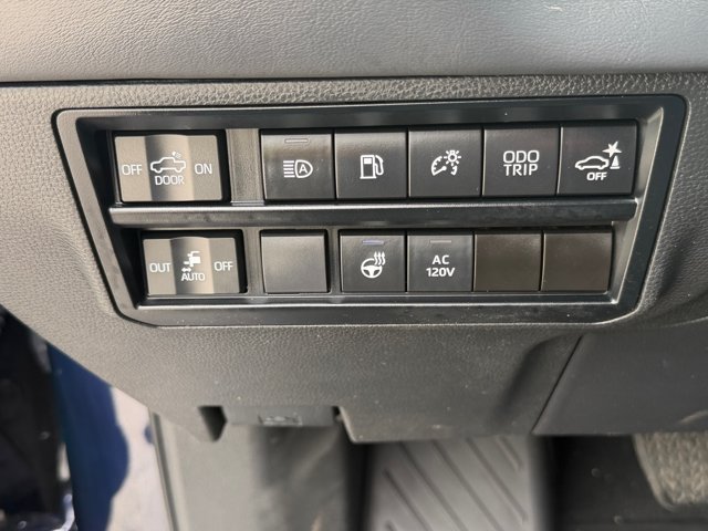 Used 2023 Toyota Tundra Platinum RWD image 36