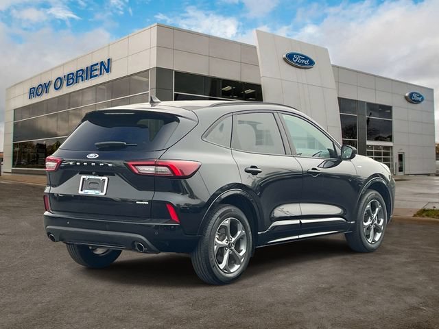 Certified 2024 Ford Escape ST-Line w/ Tech Pack #1 AWD/4WD image 5