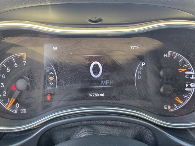 Used 2017 Jeep Grand Cherokee Limited image 14