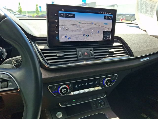Used 2021 Audi Q5 e Premium Plus w/ Premium Plus Package AWD/4WD image 23