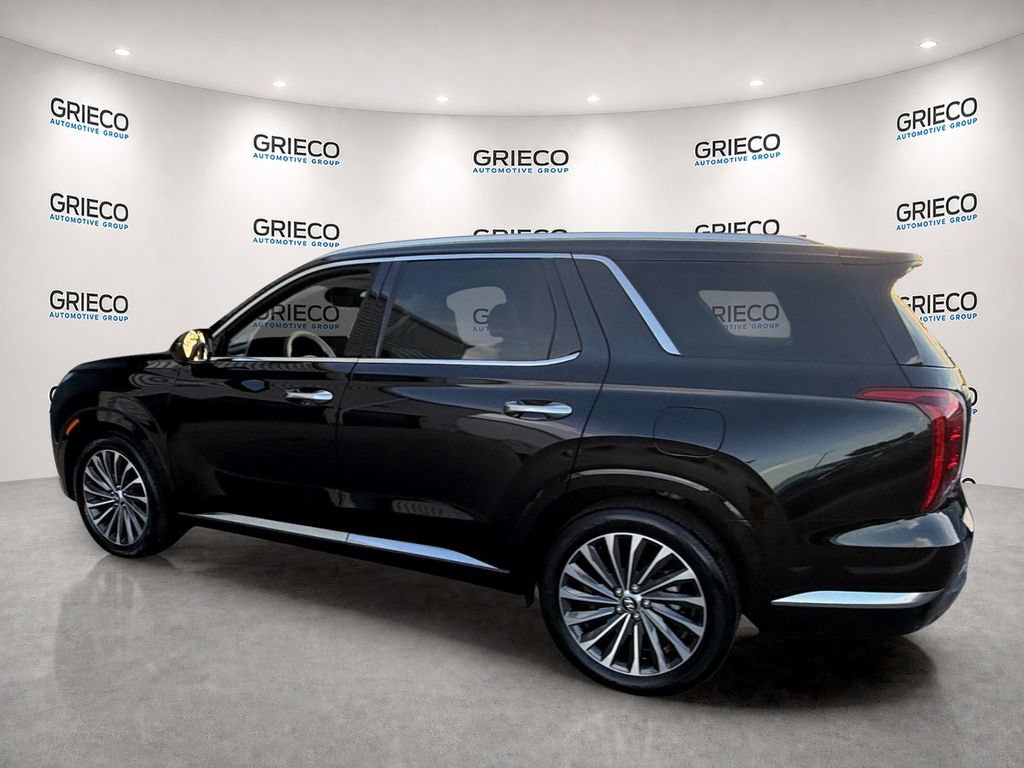 Used 2024 Hyundai Palisade Calligraphy FWD image 5