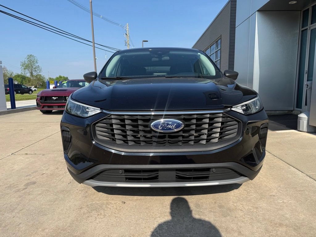 Certified 2023 Ford Escape Active AWD/4WD image 3