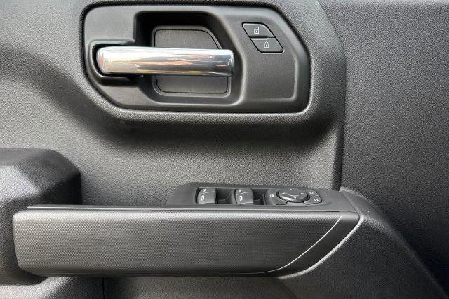 Used 2023 Chevrolet Silverado 1500 Custom image 16