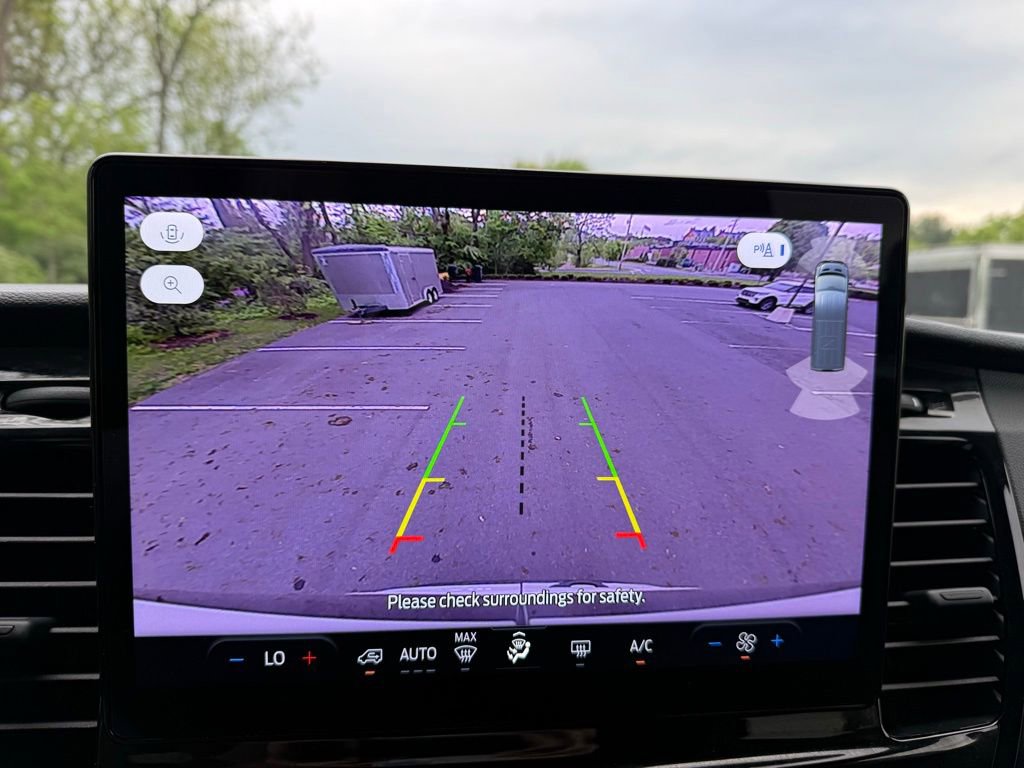 Certified 2025 Ford Transit 350 XLT RWD image 18