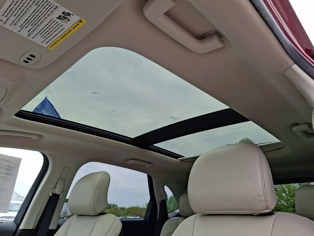 Certified 2018 Ford Edge Titanium w/ Equipment Group 301A AWD/4WD image 21