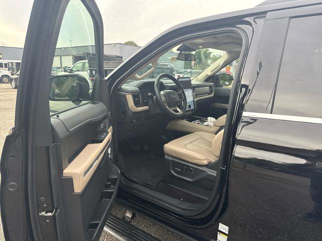 Certified 2023 Ford Expedition Limited image 7