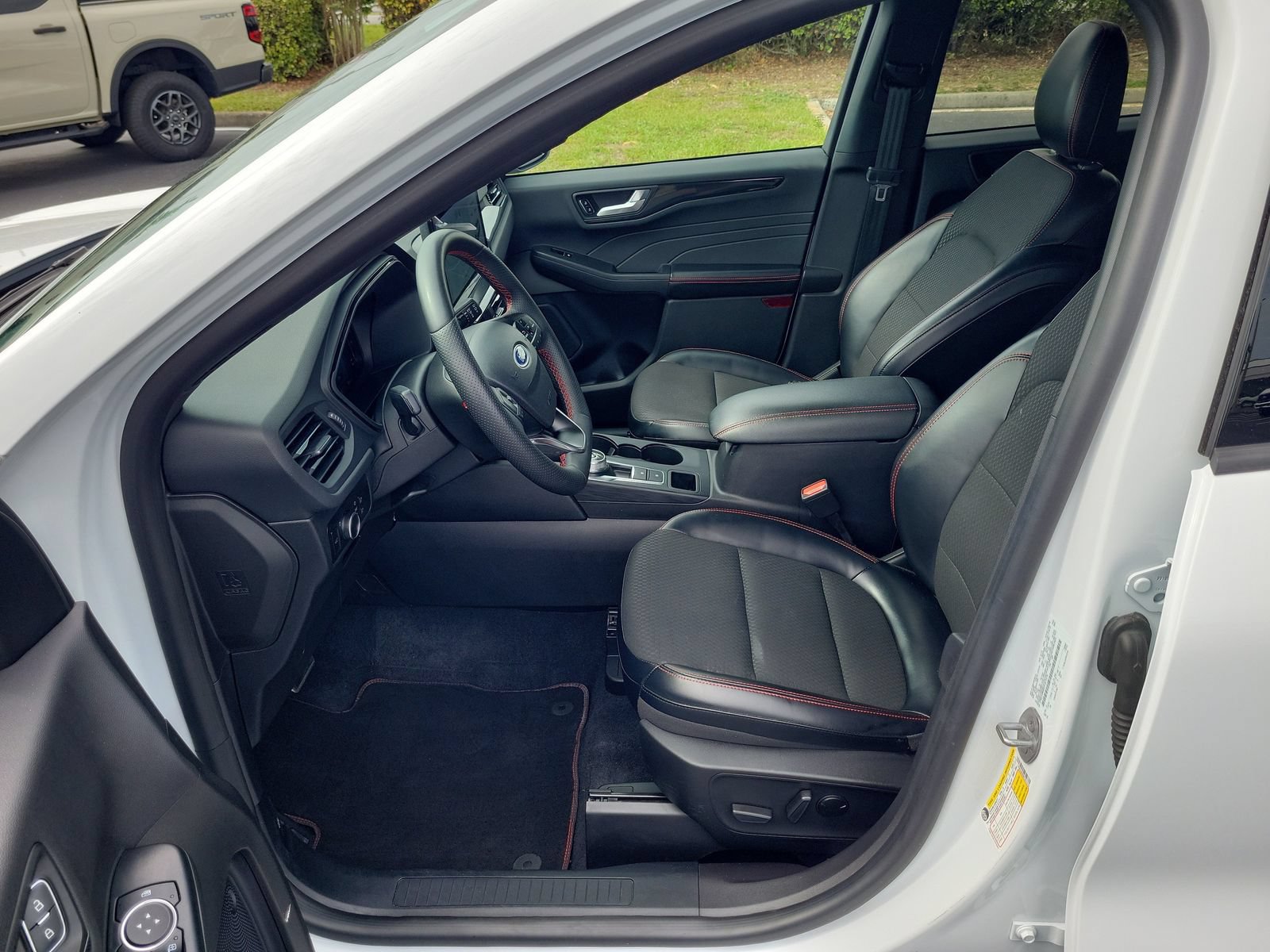 Certified 2023 Ford Escape ST-Line FWD image 17
