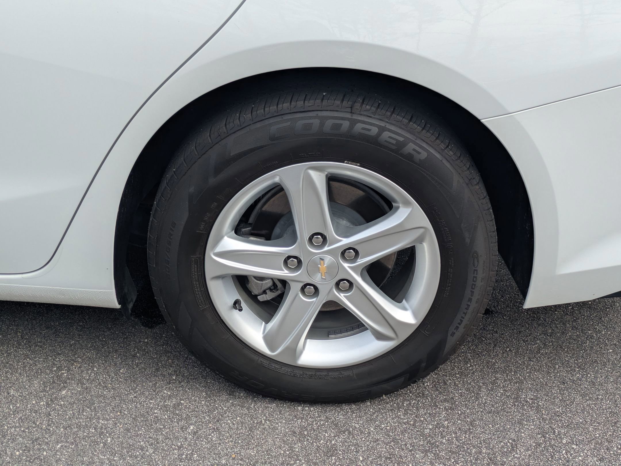 Used 2023 Chevrolet Malibu LS w/ Driver Confidence Package image 8