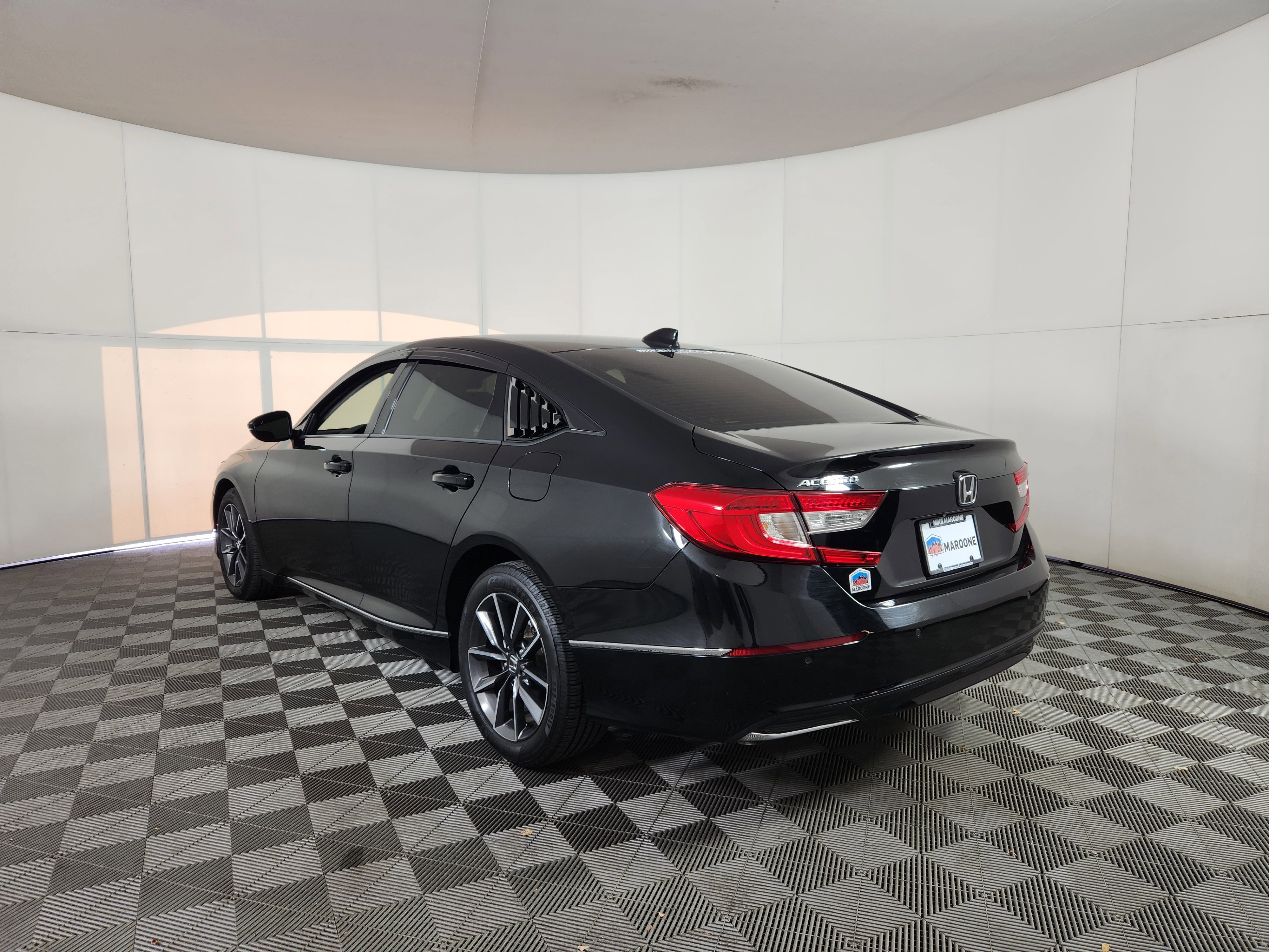 Used 2021 Honda Accord EX-L image 3