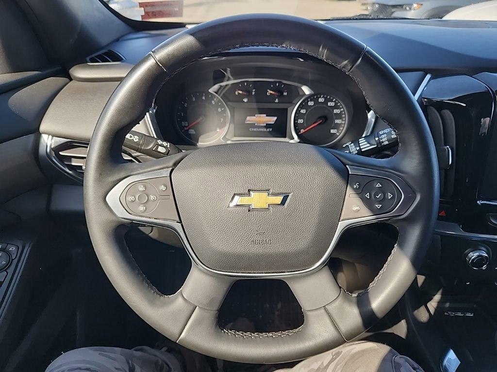 Used 2023 Chevrolet Traverse LT image 12